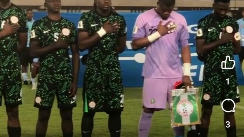 Kalli Bidiyo: ‘Yan Kwallon Super Eagles sun ki rera sabon taken Najeriya inda suka rera tsohon a wasan da suka buga da Benin Republic