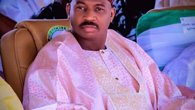 YANZU-YANZU: Gwamnan Jihar Sokoto Ahmad Aliyu Ya Bada Umarnin Biyan Naira Dubu Talatin A Matsayin Kyautar Goron Sallah Ga Dukkanin Ma’aikatan Jihar Da Na Kananan Hukumomi A Gobe Alhamis