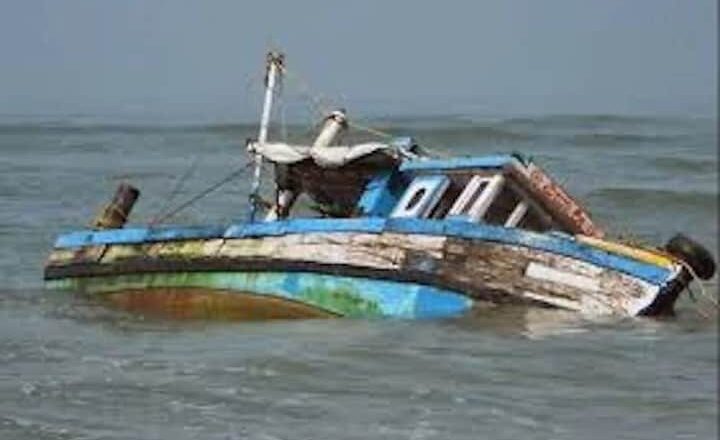 Gwamnin ban tausai:Ji yanda mutane suka nutse a ruwa yayin da suka shiga kwale-kwale dan tserewa harin ‘yan Bin-di-ga a jihar Naina