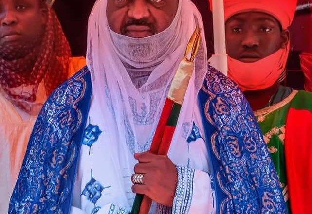 DAMBARWAR MASARAUTAR KANO: Lauyoyin Sarki Aminu Ado Bayero Sun Janye Daga Tsaya Masa