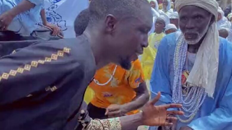 Kalli Bidiyon wani tsoho dake rawa a wajan Maulidi da ya dauki hankula