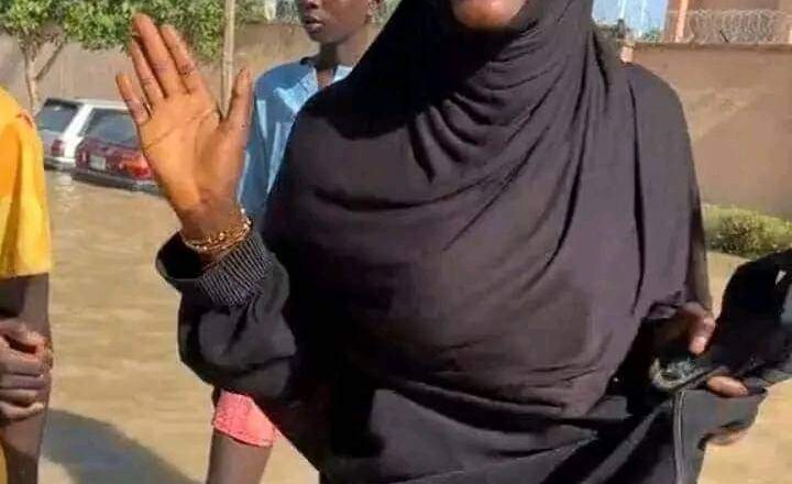 Hotuna: Wannan matashiyar ta samu tallafi daga mutane da yawa bayan da ambaliyar ruwa ta shafeta a jihar Borno