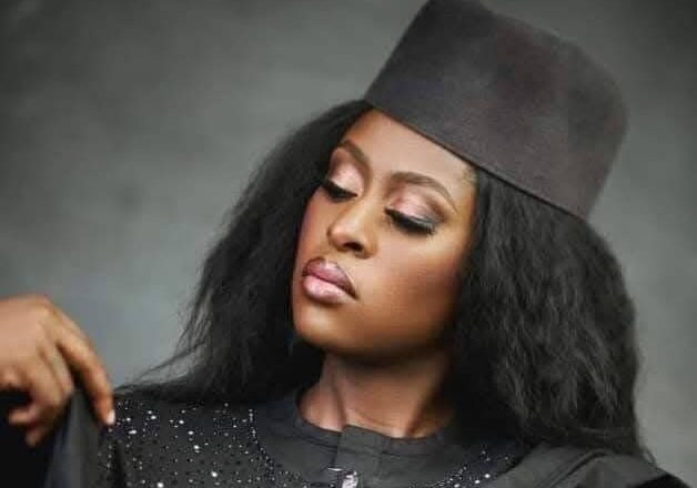 TIRƘASHI: Na Tsani Katsalaɲdan A Rayuwata, Døn Haka Babu Wanda Ya Isa Ya Hana Ni Buɗe Gashin Kaina, Saboda Ni Yin Magana Ne Ma Ke Sa Na Yi Abu, Koda Abinda Na Yi Ba Mai Kyau Ba Ne, Muddin Za A Ce Na Daina Ni Kuma A Wannan Lokacin Ne Ma Zan Fara, Inji Jarumar Finafainan Hausa, Nafisat Abdullahi