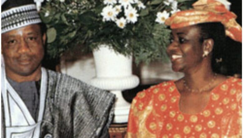 Yanda na hadu da matata na musuluntar da ita>>Tsohon Shugaban kasa, IBB yayi bayani dalla-dalla