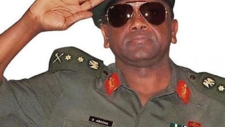 Dalilin da yasa na kifar da gwamnatin Buhari duk da yake cewa nine shugaban ma’aikatansa>>IBB ya magantu