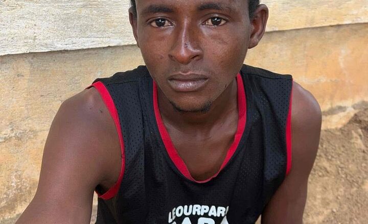 Kalli Hotunan Gawurtaccen me Gàrkùwà da mutane da jami’an tsaro suka kama