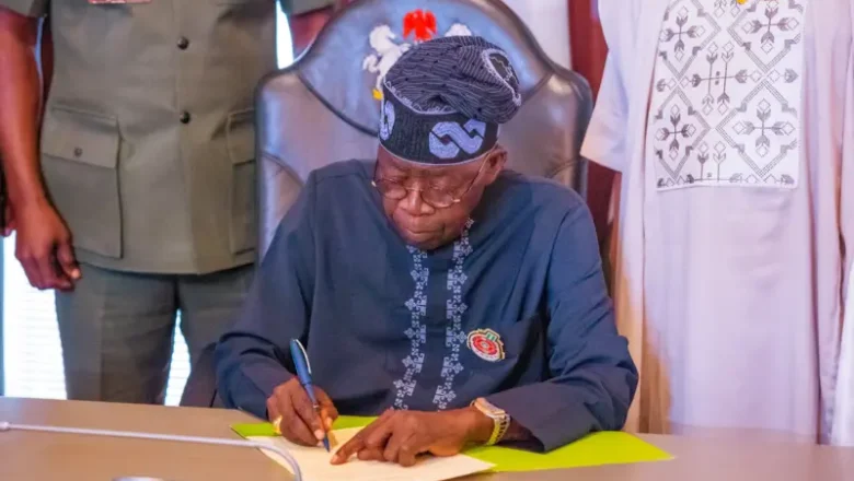 Tinubu ya sanya hannu kan kasafin kuɗin 2025