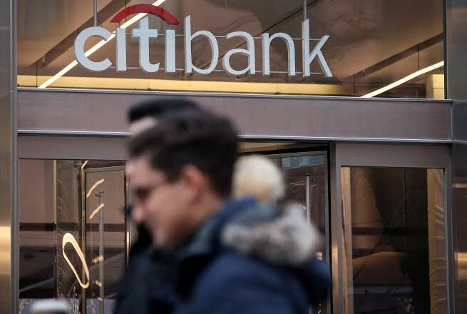 Banki yayi kiskuren aikawa Wani Kwastoma Tiriliyan 1 a account dinsa