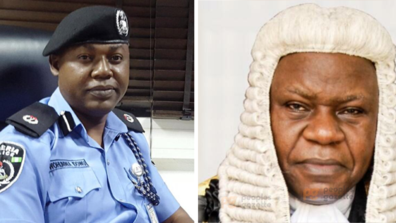 Manyan ‘yansanda 2 sun ki ajiye aiki duk da basu umarnin hakan bayan gani cewa sun yi karyar shekaru