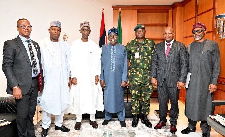 Shugaba Tinubu yayi Allah wadai da Kàshè-Kàshèn da suka faru a Najeriya bayan ganawa da shuwagabannin tsaro