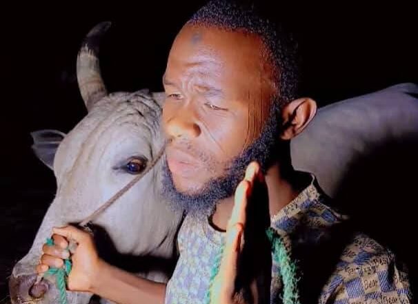 SO GAMON JINI: Murtala Idris Kenan Wanda Tsananin Farin Ciki Da Murnar Auren Mawaƙi Rarara Da A’isha Humaira Ya Sadaukar Da Bijiminsa, Tare Da Alƙawarin Kai Masa Shi Har Garin Abuja