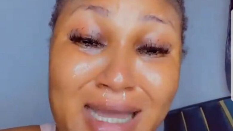 Kalli Bidiyo: Cikin sheshshekar kuka wannan matar tana rokon Dan Allah wani ya fito ya aureta, tace Wallahi ta tuba ba zata kara yin rawar badala a intanet ba, tace kuma zata baiwa duk wanda ya yadda ya aureta naira Miliyan 20