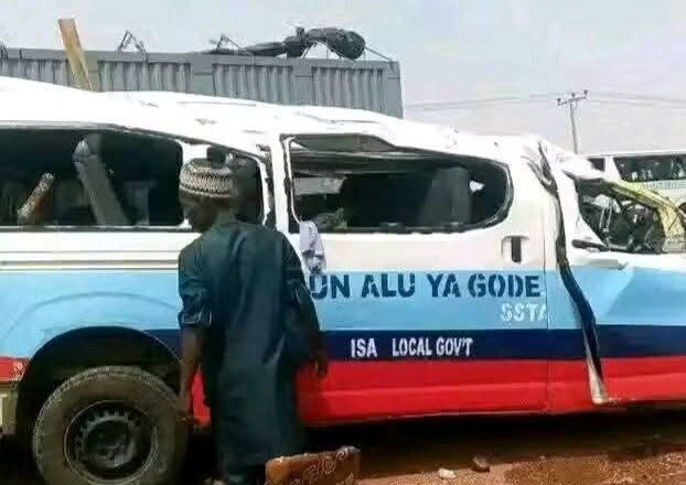 SUBHANULLAH: Yanzu-Yanzu wata Motar Sumfuri ta gwamnatin jihar Sokoto ta samu mummunan hatsari a garin Zariya