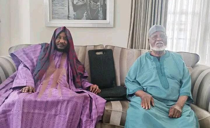 Sarkin Kano Khaleefa Muhammad Sanusi II, ya ziyarci Tsohon Shugaban Kasar mulkin soja Nigeria a Birnin London