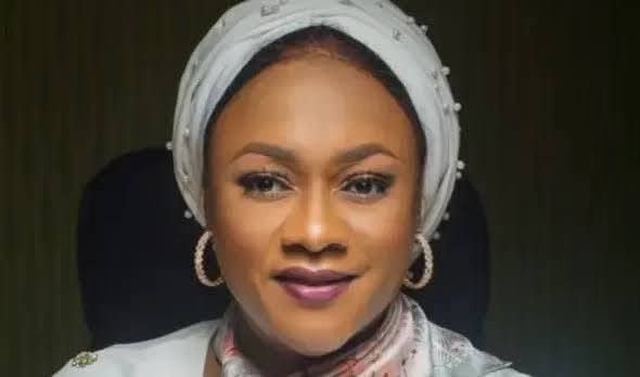 DA ƊUMI-ƊUMI: EFCC ta kama Aisha Achimugu a filin jirgin sama na Abuja