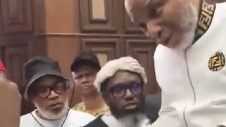 Nifa ba da son raina na dawo Najeriya ba, garkuwa dani aka yi>>Inji Nnamdi Kanu