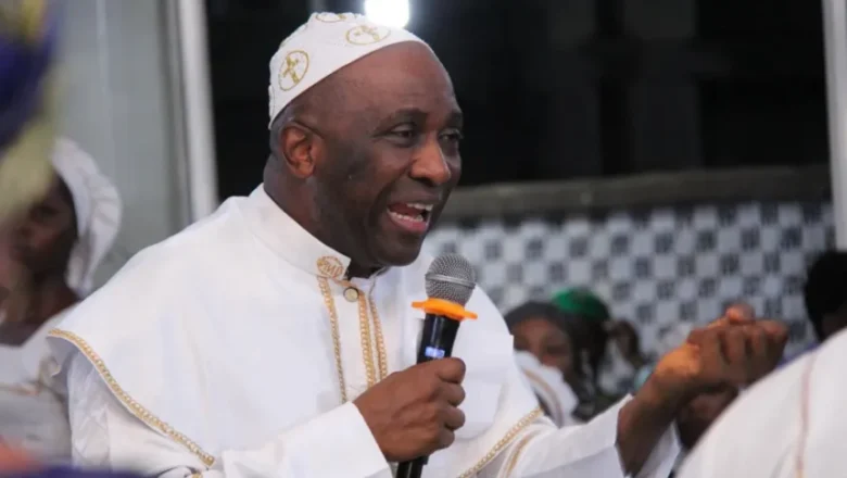 Allah ya min Wahayin mutane 3 da su kadai ne zasu iya kayar da Tinubu zaben 2027>>Inji Malamin Kirista Primate Elijah Ayodele