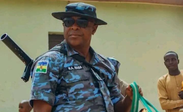 Ji yanda matasa suka kàshè DPO bayan da aka zargi DPOn da Kàshè wani matashi da duka a Kano