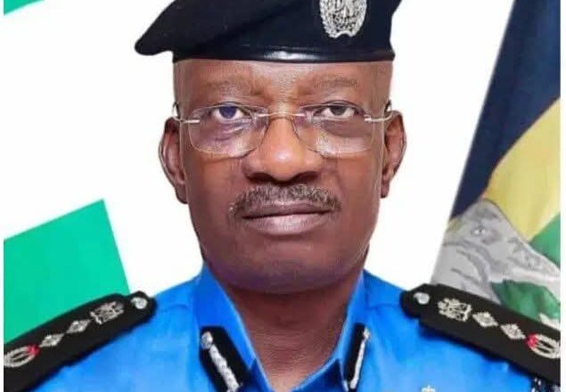 Rundunar Ƴansanda ta rage wa wani ɗansanda matsayi bisa azabtar da wani dattijo a jihar Imo