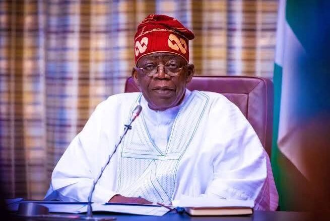 Shugaba Tinubu yace ya matsawa yan Najeriya ne saboda komai ya daidaita, kuma talaka zai sha jar miya nan bada dadewa ba