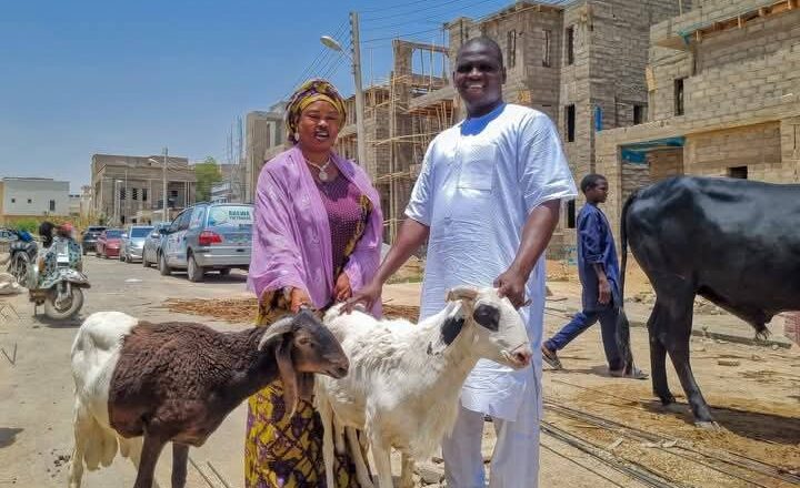 AN BAWA AMARYAR RARARA, A’ISHATULHUMAIRA KYAUTAR RAGUNA UKU