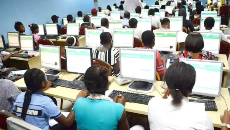 Ɗalibai 379,997 za su sake zana UTME ta bana bayan da JAMB ta tabbatar da an samu tangarɗar na’ura