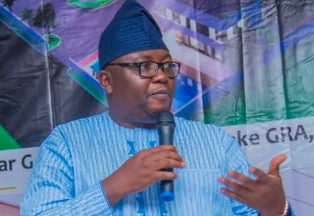 Ku shirya karin kudin wutar Lantarki dan ba zamu iya ci gaba da biyan Tallafin wutar labtarkin ba saboda ba kudi>>Gwamnatin Tarayya