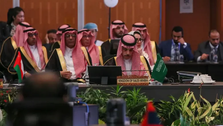 Kasashen Larabawa sun yi Allah wadai da kasar Israyla saboda hanasu kaiwa Falasdiynawa ziyara da ta yi