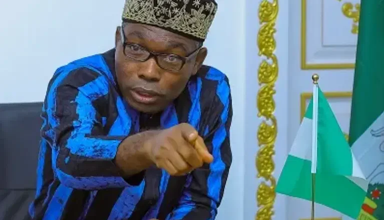 Tinubu siyasa ya iya, bai iya Mulki ba>>Inji Dan takarar shugaban kasa na SDP, Adewole Adebayo