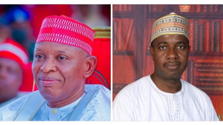 Gwamna Abba Kabir Ya Bada Gudummuwar Naira Miliyan Biyar Ga Farfesan Jami’ar Usmanu Ɗanfodiyo Dake Sokoto Da Ake Nema Wa Taimako Rashin Lafiya