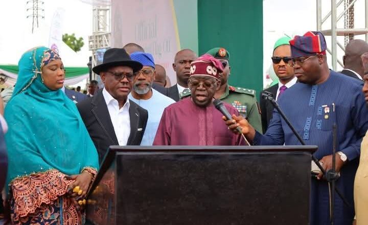 Tinubu Ya Kaddamar Da Aikin Inganta Ruwan Sha A Abuja