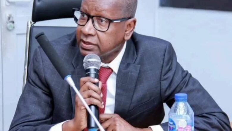 Ni da kaina na je ofishin EFCC ba kama ni akai ba>> Inji Tsohon Me kula da kudi na kamfanin mai na kasa, NNPCL, Umar Ajiya Isa da ake zargi da satar Dala Biliyan $7.2 na gyaran matatun man fetur din Najeriya