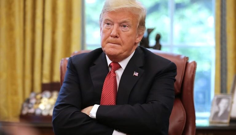 Sai da na gargadi duka manyan sojojin Ìràn akan a yi Sulhu amma suka ki saurarona, gashinan duk an kàshèsù>>Shugaban Amurka Donald Trump