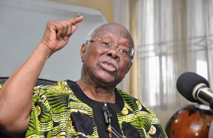 Duk jam’iyyar da zaku koma ku koma, amma fa mulki ba zai taba komawa Arewa a 2027 ba>>Bode George ya gayawa su Atiku