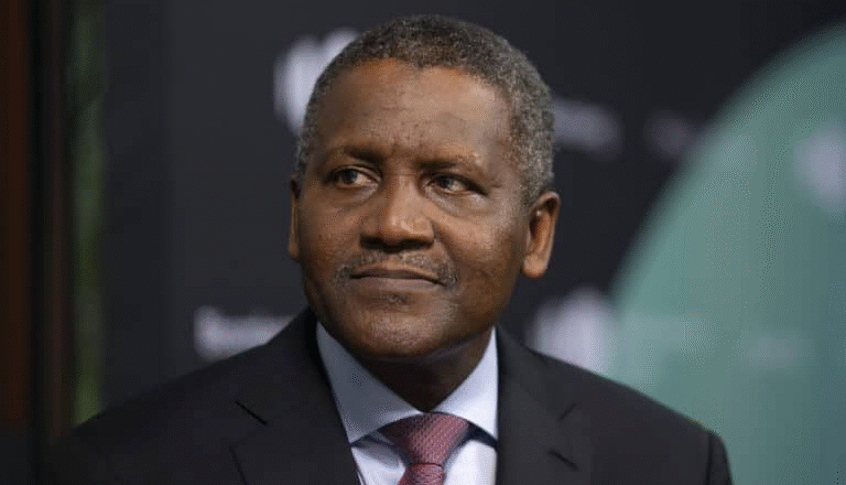 Da Duminsa: Aliko Dangote ya sauka daga shugabancin kamfaninshi na Simintin Dangote dan mayar da hankali kan Matatar mansa