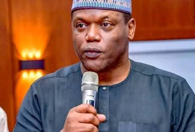 DA ƊUMIƊUMINSA: Ɗan Gidan IBB Ya Ki Karɓar Sabon Muƙamin Shugaban Bankin Manoma Da Tinubu Ya Ba Shi