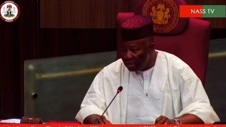 ‘Yan majalisar Dattijai sun tafi hutun wata biyu