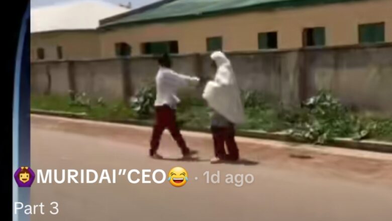 Kalli Bidiyon: Iyayen wannan yarinyar na ta shan yabo saboda ta ki amincewa dan ajinsu ya mata rubutu a jikin kayanta irin wanda ake yi bayan an kammala makaranta