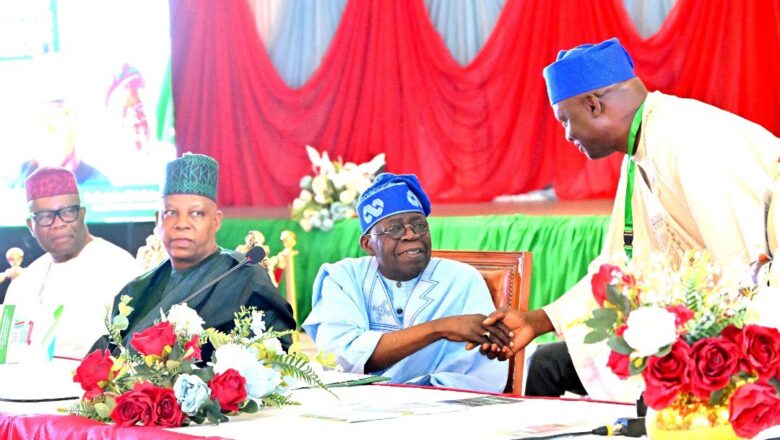 Jihohi 11 na APC sun yiwa shugaba Tinubu Alkawarin kuri’u Miliyan 15.2 a zaben 2027