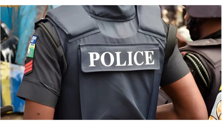 Ji yanda ‘yansandan Najeriya suka kama wani matashi da nonuwan wata mata da ya yanko