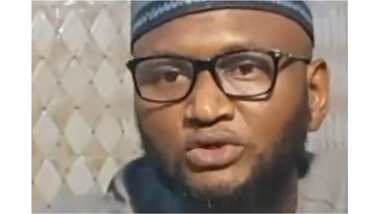 Kalli Bidiyon: Malaman Darika na sukar Sheikh Lawal Triumph bayan da ya karanto Hadisin dake cewa an samu kwarkwata akan Annabi(Sallallahu Alaihi wasallam)
