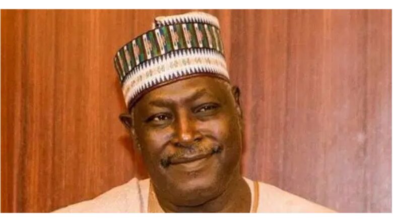 Nifa dama ko da Ina APC munafurtarsu nake, Kuma APC din ce ta koyamin Munafurci a siyasa>>Inji Babachir David Lawal