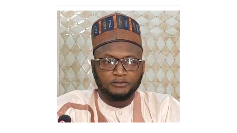 Da Duminsa: Dalla-Dalla ji yanda ta kaya a ofishin ‘yansanda bayan da suka gayyaci Sheikh Lawal Triumph