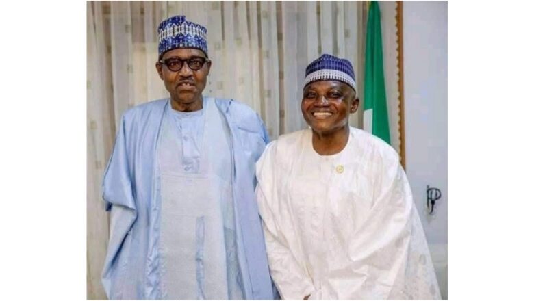 Kakakin Tsohon Shugaban kasa, Malam Garba Shehu ya fadi karairayin da yayi dan ya kare Buhari
