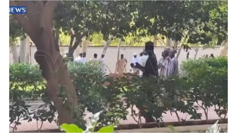 Bidiyo: Kalli Yanda aka fara gina Kabarin Shugaba Buhari a gidansa dake Daura