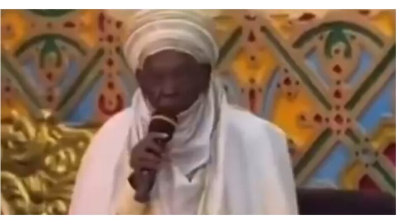 Kalli Bidiyon yanda Sarkin Daura ya tsoratar da Matar shugaban kasa da ya jawo cece-kuce sosai