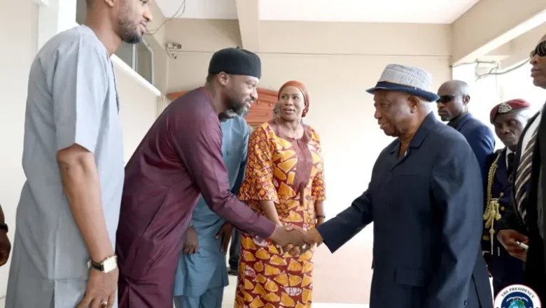 Shugaban Laberiya ya je ta’aziyyar Buhari a Monrovia