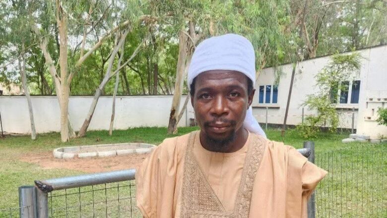 Baban Chinedu Yakai ziyara Kabarin Tsohon Shugaban Kasa Marigayi Muhammadu Buhari