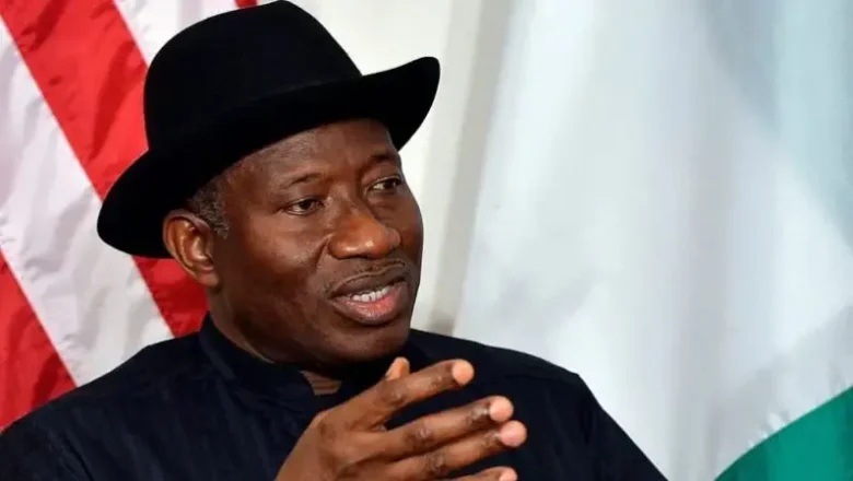 Goodluck Jonathan na son a sauya yadda ake zaɓen shugaban INEC