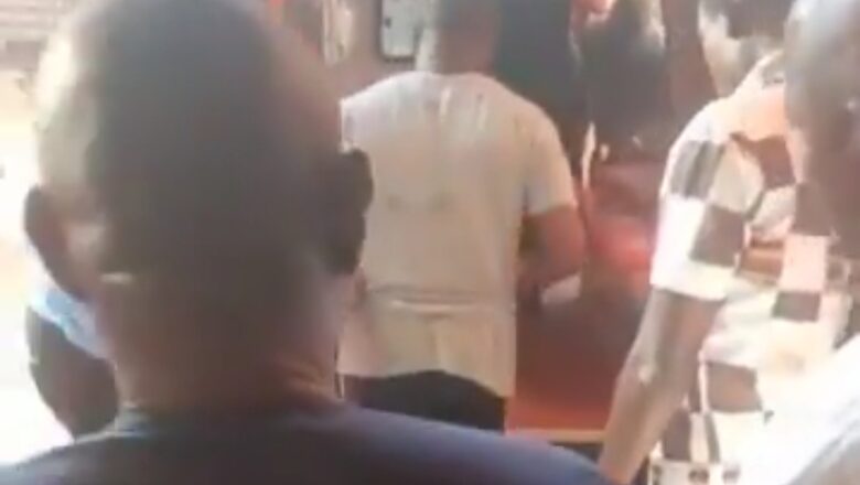 Bidiyon yanda wani mutum me suna Yunusa Ahmadu Yusuf, ya rigamu gidan gaskiya bayan shiga dakin otal da wata me suna Ruth a Abuja